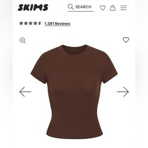 SKIMS Chocolate Brown Short Sleeve Tee